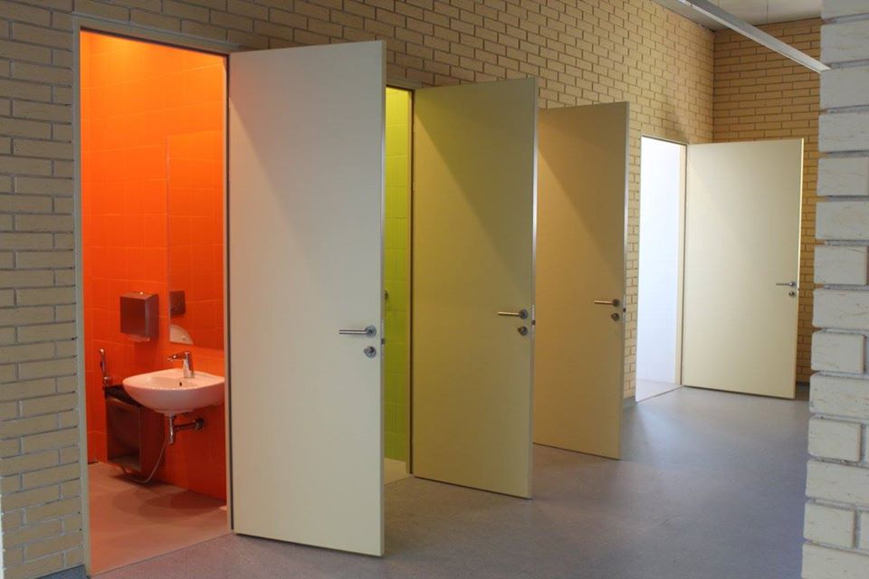туалеты в Инженерном корпусе школы 548