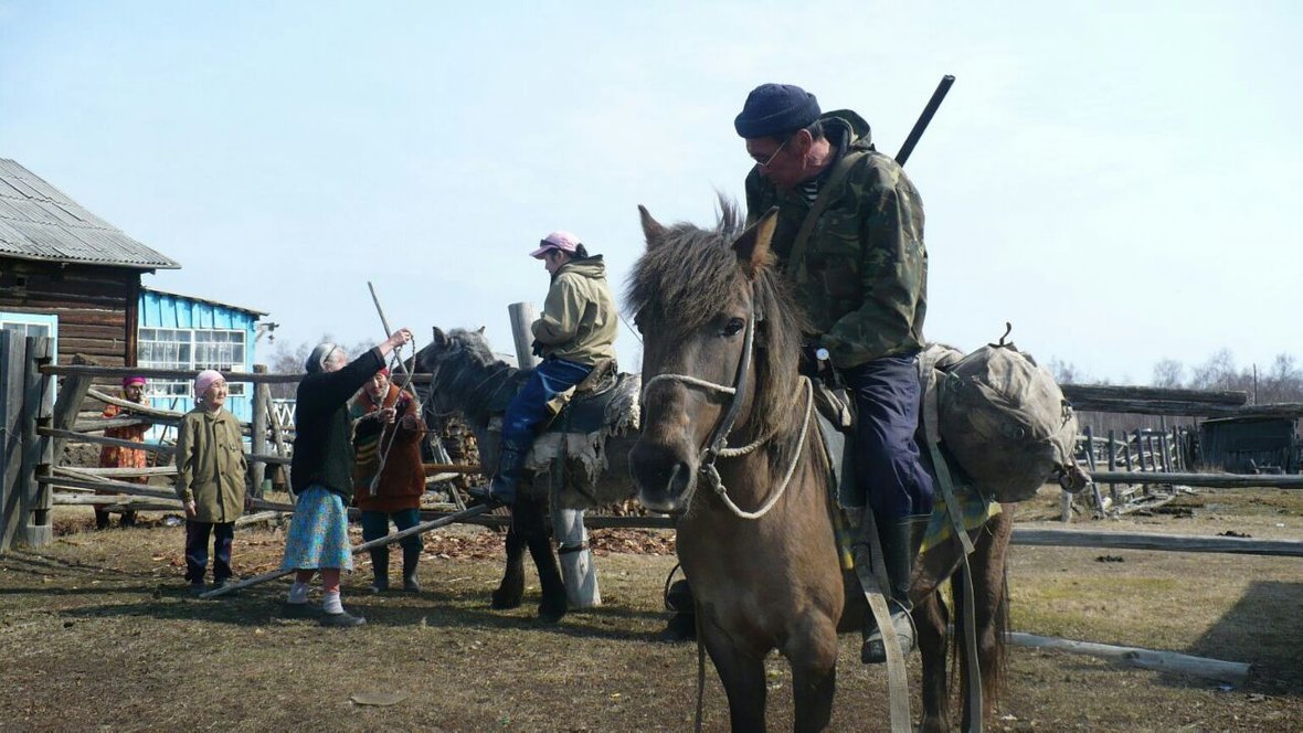 Село Дыгдал Якутия на лошади до школы 